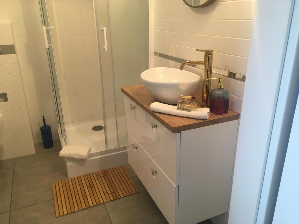 Apartament Marine Holiday Elblag - Winda -Parking W Hali Garazowej -Gratis -Business Stays ภายนอก รูปภาพ
